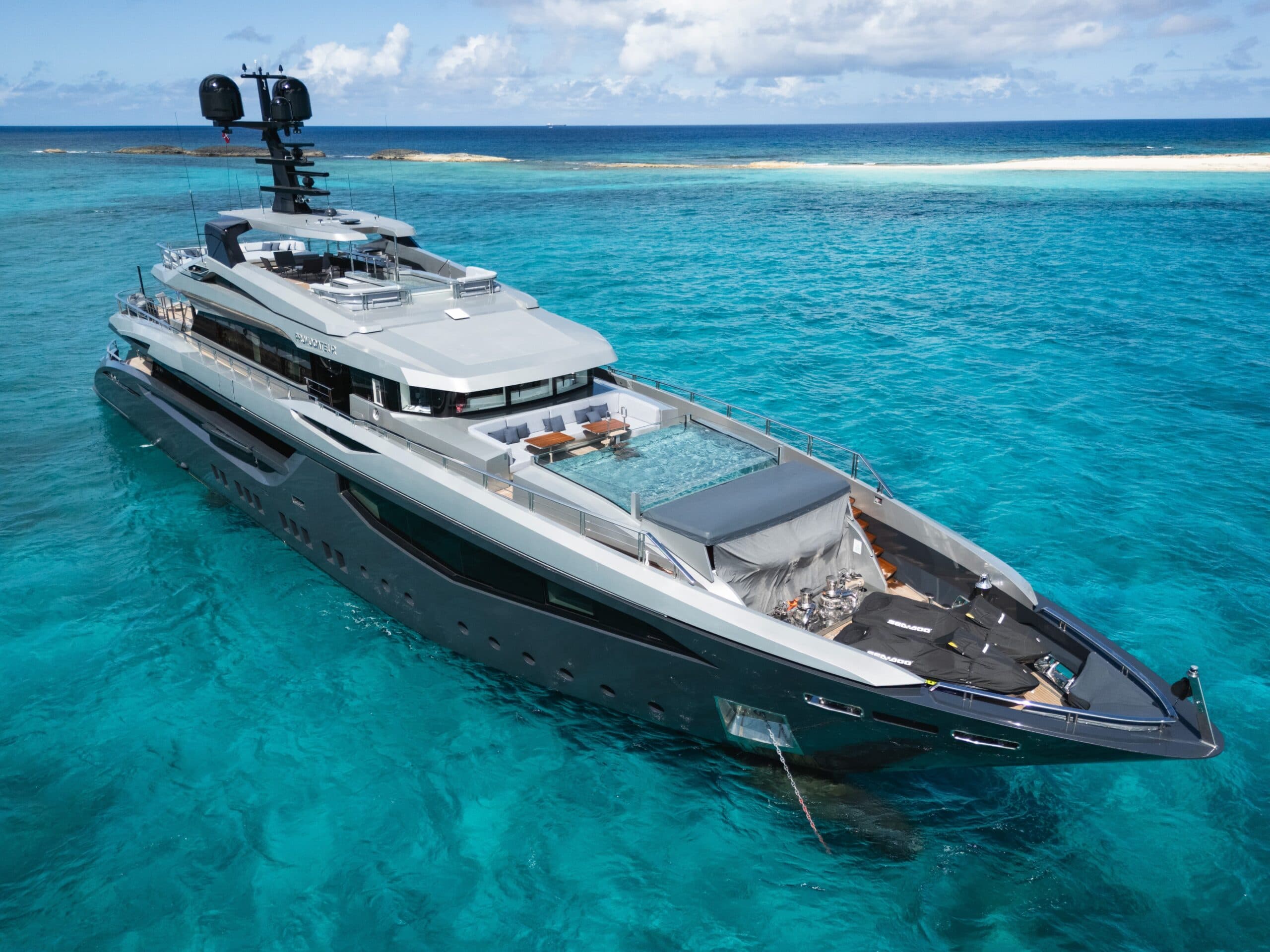 Due Mani Interiors | A Full Reconstruction Shaping a Renewed Onboard Experience
